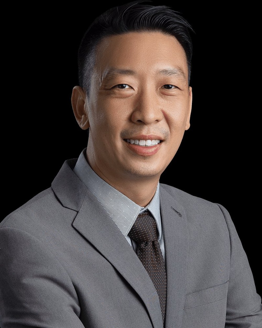 Portrait of Dr Jonathan Teh, Medical Director of the Centre for Stereotactic Radiosurgery.
