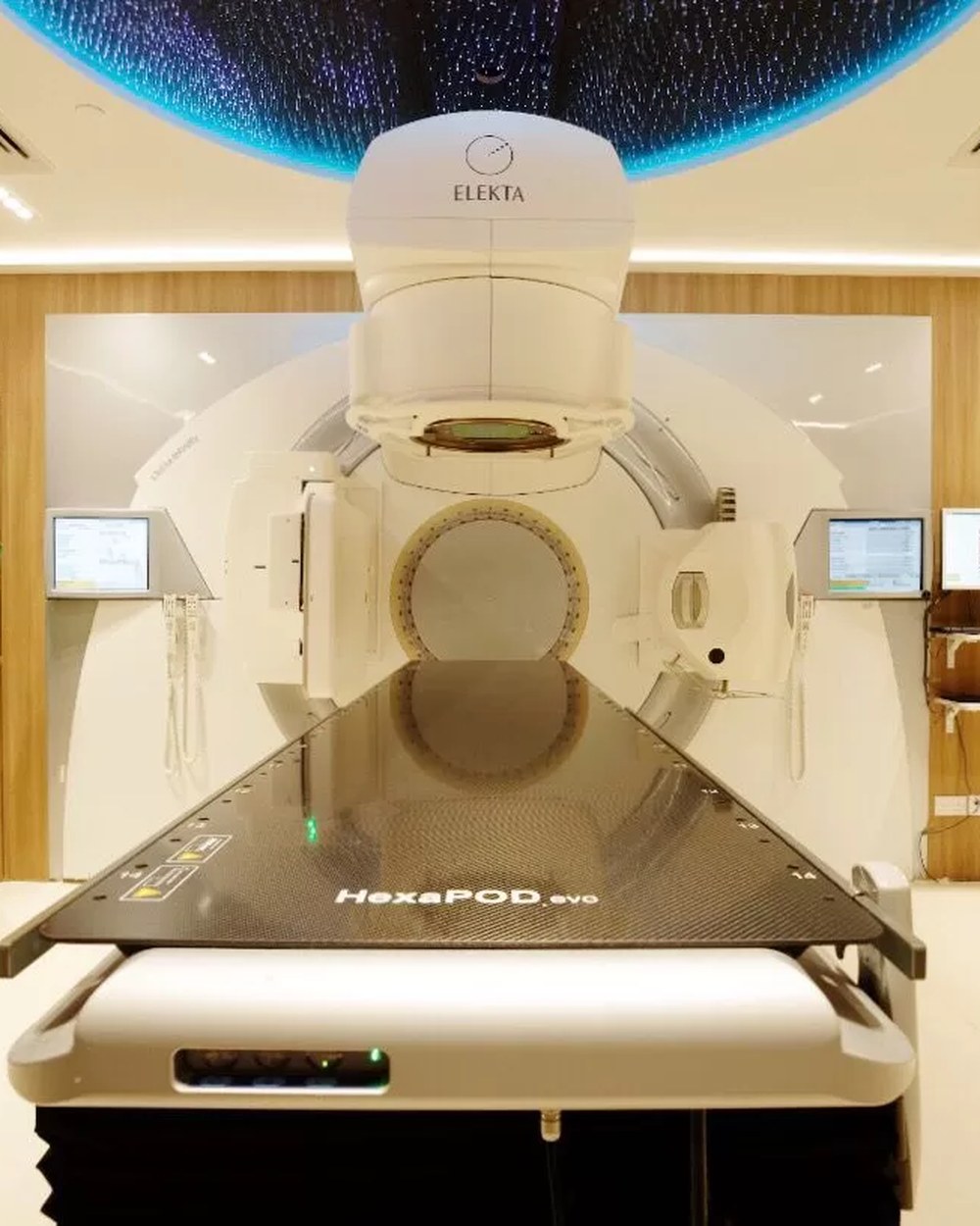 The Elekta linear accelerator in AARO's Centre for Stereotactic Radiosurgery treatment room.